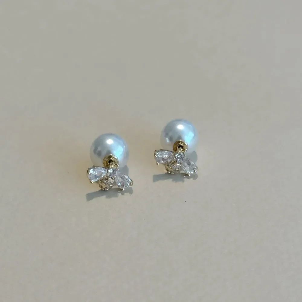 Bees earrings M1011